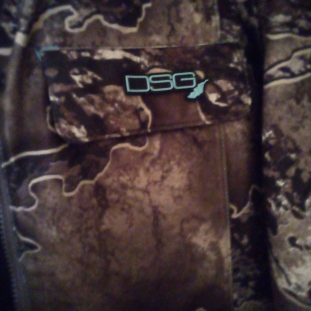 Real Tree Jacket - Picture 2 of 4